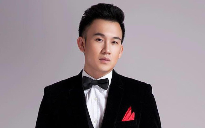 Dương Triệu Vũ gây xôn xao vì chê hàng xóm khó tính phàn nàn việc mình sửa nhà trong giờ nghỉ trưa Thứ 7