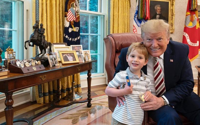 Các con Tổng thống Trump chúc mừng sinh nhật cha bằng một loạt bức hình ý nghĩa còn Đệ nhất phu nhân Mỹ có hành động ngược lại