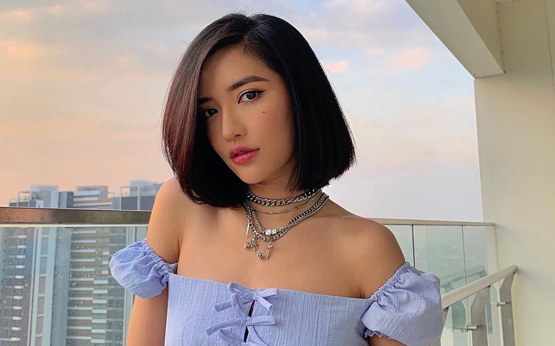 Sau khi thừa nhận &quot;dao kéo&quot; gương mặt, Bích Phương tiết lộ &quot;quá khứ nổi loạn&quot; nhưng lại gây cười