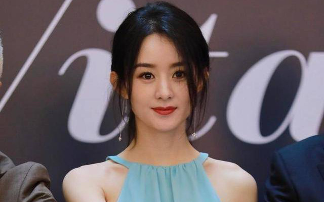 Lột xác hoàn toàn sau khi sinh con nhưng Triệu Lệ Dĩnh vẫn bị chê bai một điểm