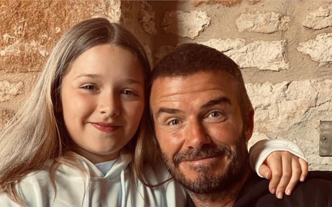 Con gái 8 tuổi của David Beckham không muốn đến trường, biết lý do người tỏ ra thông cảm, người tranh thủ "khẩu nghiệp" như này