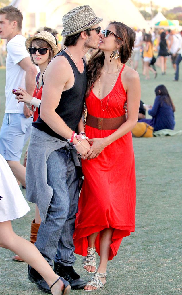 Khi các sao Hollywood hẹn hò tình cũ của bạn thân: Selena Gomez vẫn giữ được tình chị em thân thiết, Jennifer Aniston và Courteney Cox từng "nghỉ chơi" nhau - Ảnh 7.