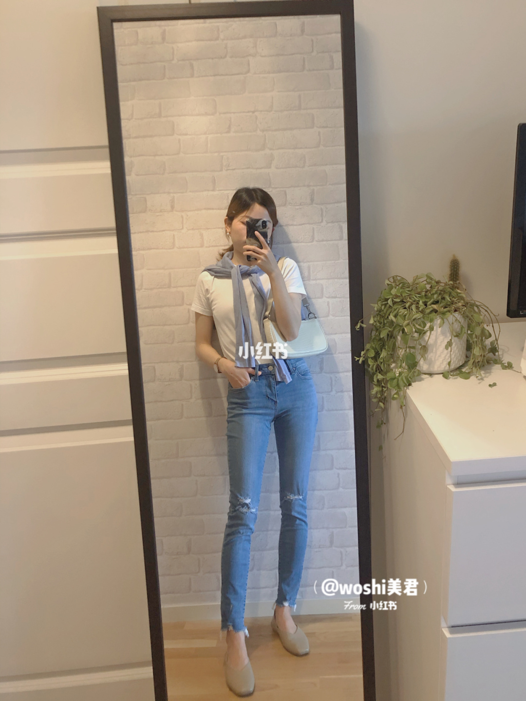 Nàng công sở cao 1m58 và nặng 43kg bật mí món đồ "tủ" giúp cô nhìn dong dỏng cao dù thường xuyên đi giày bệt - Ảnh 8.