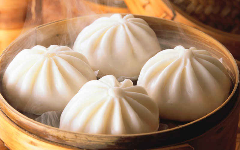 Pha &quot;chữa cháy&quot; ngoạn mục khi nhào bột bánh bao bị nhão của vợ đoảng khiến dân mạng chia sẻ rần rần!