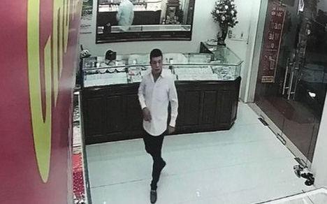 Hà Nội: Bắt giữ nghi phạm cướp tiệm vàng, đâm trọng thương người truy đuổi sau 2 ngày lẩn trốn