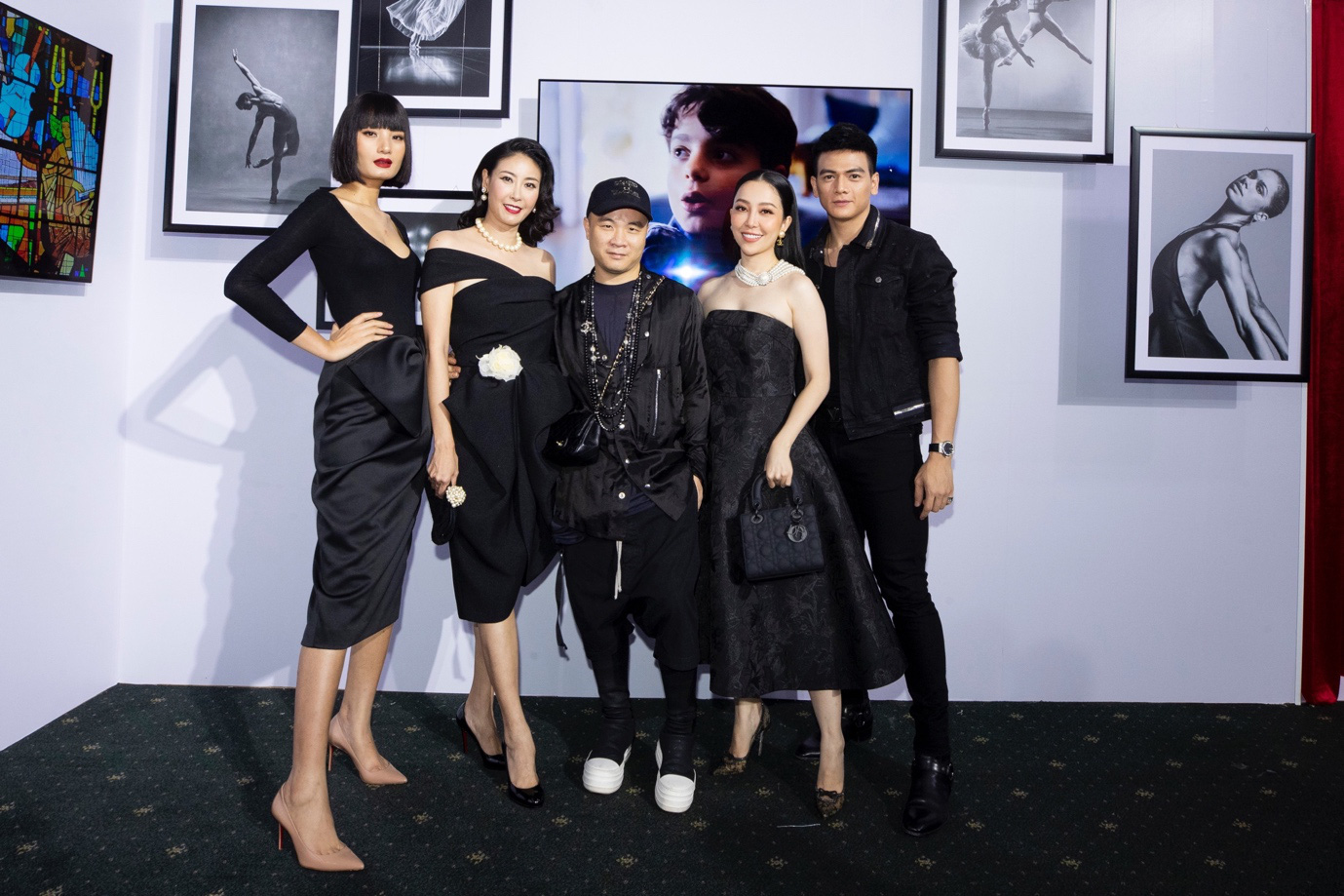 Hàng loạt người đẹp Việt bất ngờ hội ngộ tại sự kiện ra mắt TV OLED 8K đầu tiên trên thế giới - Ảnh 6.