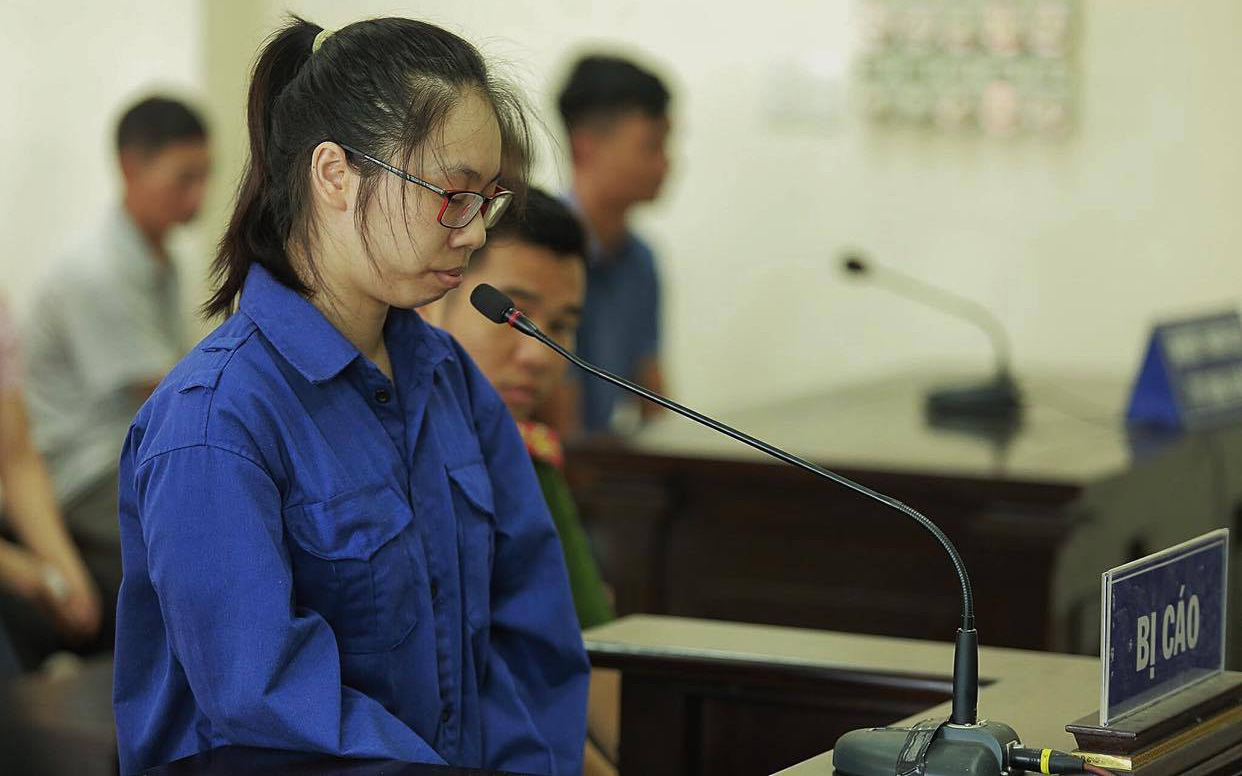 Người chị họ "chết hụt" vì bị em gái đầu độc bằng trà sữa: "Đến khi Trang bị bắt tôi mới biết chồng mình ngoại tình"