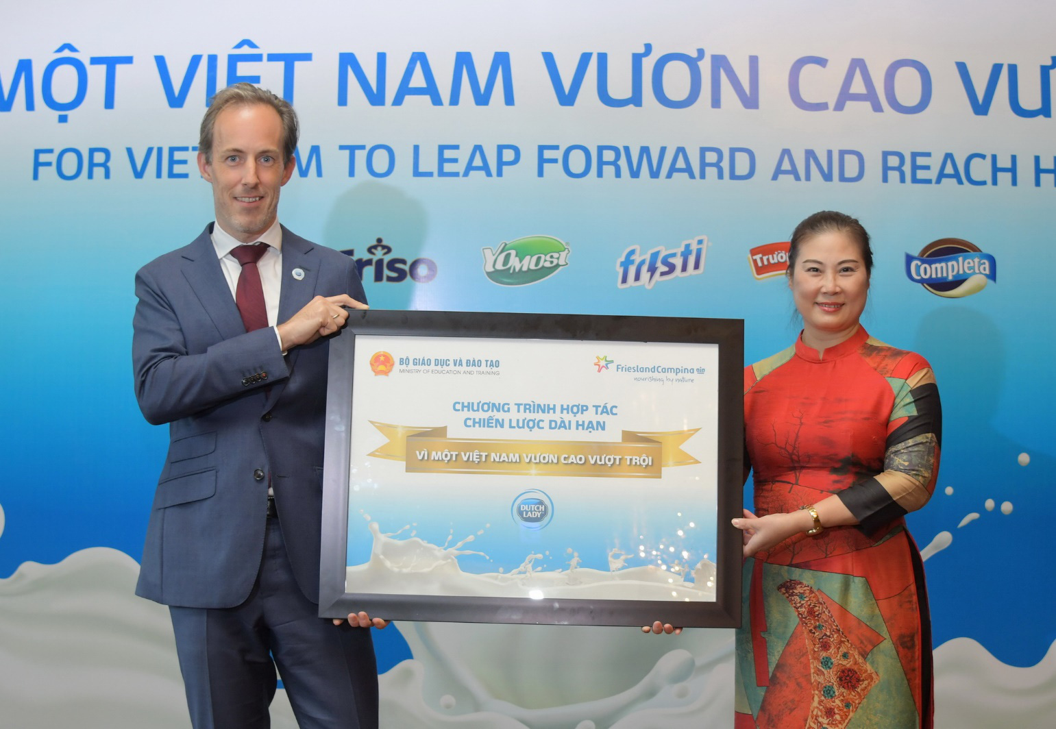 Sữa Cô Gái Hà Lan đầu tư 55 tỷ đồng vào giáo dục và xây dựng nền tảng dinh dưỡng, thể chất cho học sinh - Ảnh 1.