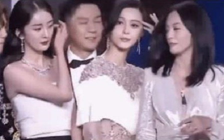 Dân tình &quot;đào mộ&quot; khoảnh khắc 5 mỹ nhân nổi tiếng Cbiz chung một khung hình: Dương Mịch rất xinh đẹp nhưng vẫn bị ngôi sao này lấn át