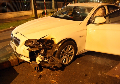 Võ Hoàng Yến bật khóc nức nở, nhắc vụ scandal xe BMW gặp tai nạn bật ngửa, phải nhập viện cấp cứu  - Ảnh 4.