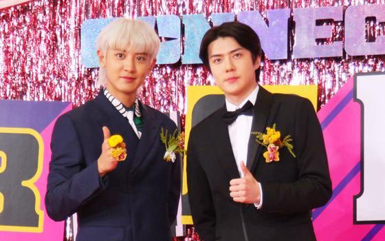 Chanyeol - Sehun cùng hàng loạt sao Hàn &quot;quẩy&quot; tưng bừng trong Dream Concert online, nói cám ơn fan Việt Nam bằng tiếng Việt