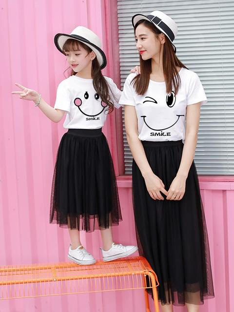 Bí quyết diện đồ đôi cực xinh cho mẹ và bé, thỏa sức tận hưởng mùa hè sôi động - Ảnh 7.