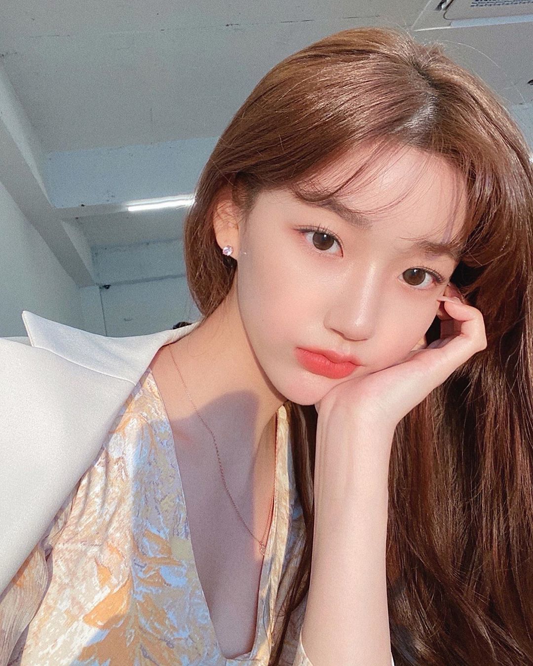 4 sai lầm khi dùng serum vitamin C khiến da chẳng đẹp lên mà còn thâm nám, sạm đi nhanh chóng - Ảnh 2.