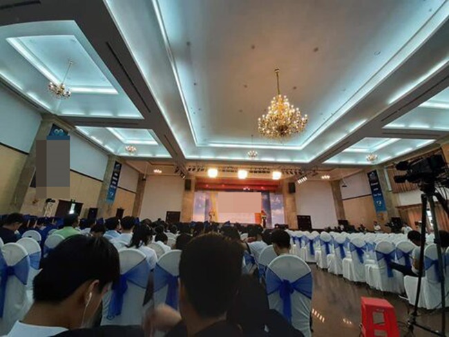 Lễ tổng kết năm học hoành như đám cưới, phần thực đơn cũng gây chú ý không kém - Ảnh 6.