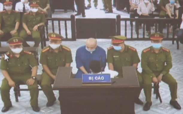 Xét xử vụ đánh người tại trụ sở công an ở Thái Bình: VKS đề nghị cao nhất 30 tháng tù, Đường 