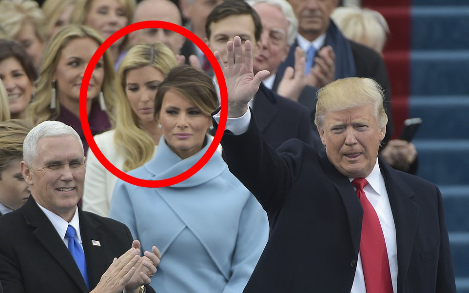 Sách mới về Đệ nhất phu nhân Mỹ tiết lộ kế hoạch của bà Melania Trump khiến "nữ thần" Ivanka bị lu mờ trong ngày cha nhậm chức