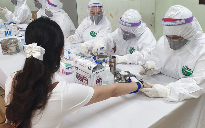 Ngày 8-8, Hà Nội chính thức triển khai xét nghiệm RT-PCR tại 13 quận, huyện