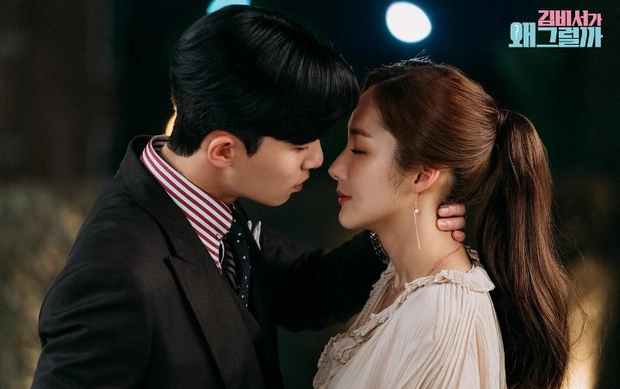 Cảnh hôn gây đỏ mặt của Park Seo Joon - Park Min Young trong phim "Thư ký Kim" đạt 100 triệu view, fan réo gọi làm phần 2 - Ảnh 4.