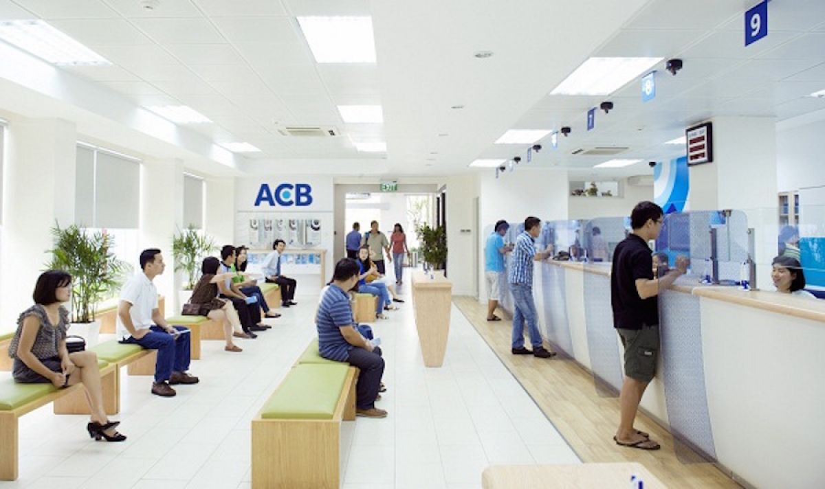Nhận giải thưởng từ Asian Banker, ACB thu hút khách hàng bằng chính sách tối đa hóa lợi ích - Ảnh 1.
