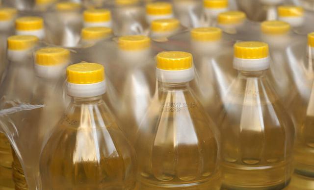 Đừng bao giờ dùng 2 loại dầu ăn này để nấu nướng cho gia đình vì chúng nguy hiểm ngang "thuốc độc", tiềm ẩn nhiều nguy cơ bệnh tật và ung thư - Ảnh 6.