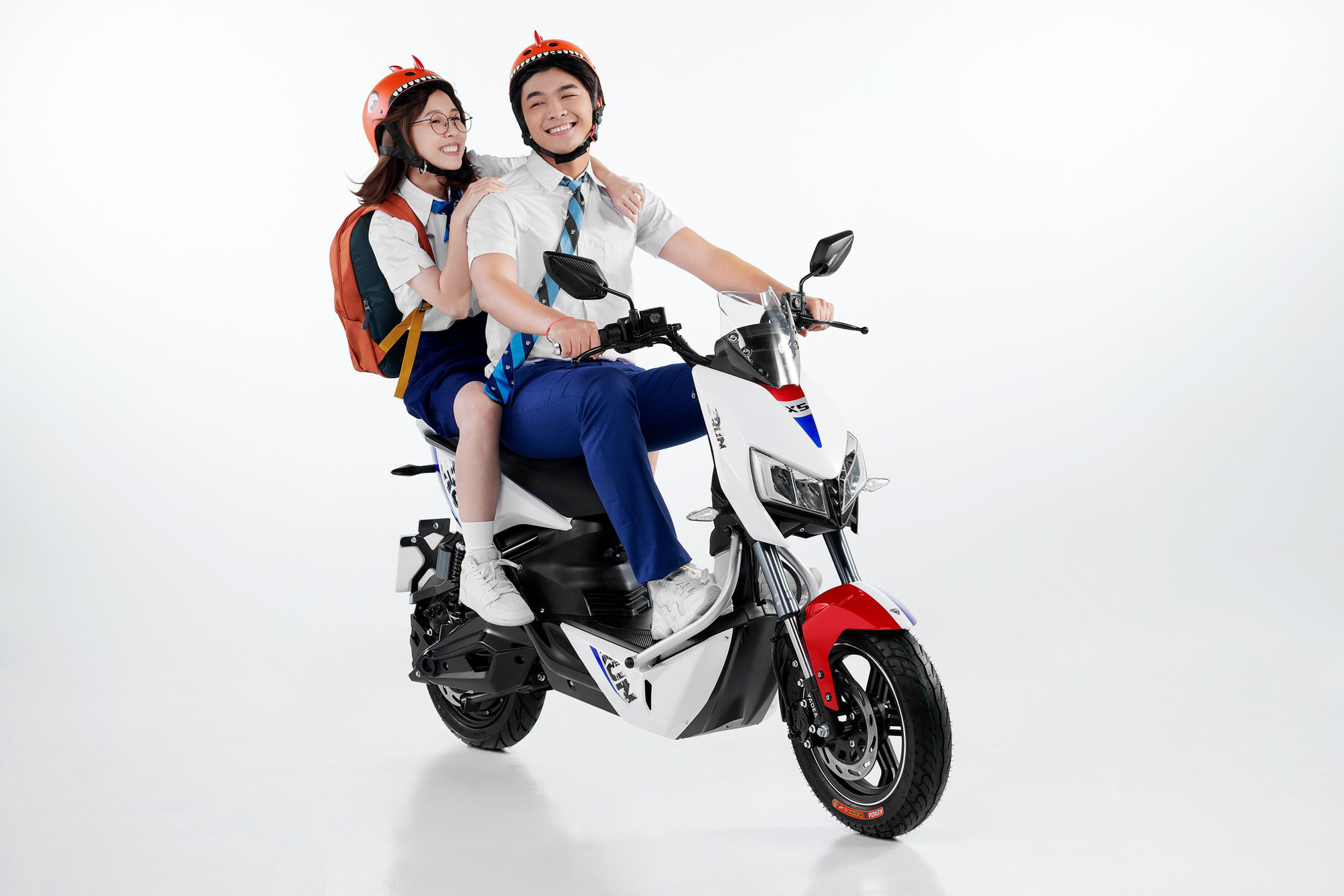 Top 3 mẫu Xe máy điện được học sinh ưa chuộng trong năm học mới - Ảnh 4.