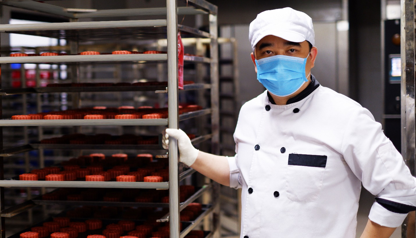Hành trình ra lò khắt khe của hơn 1 triệu chiếc bánh trung thu VinMart - Ảnh 8.
