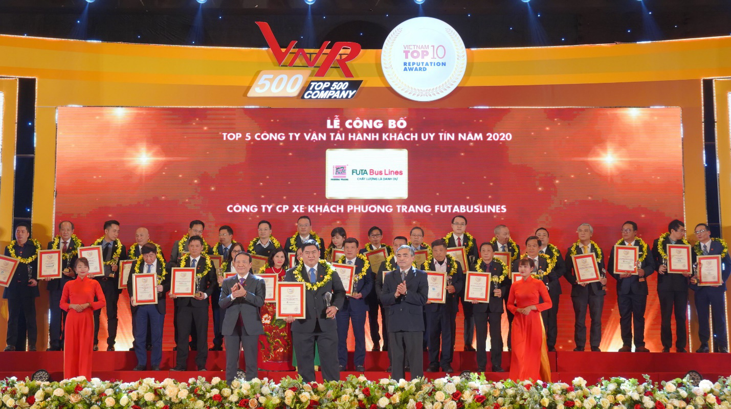 Công ty Phương Trang được vinh danh Top 5 công ty uy tín ngành vận tải và Logistic - Ảnh 1.
