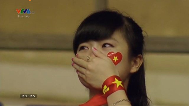 6 năm sau khoảnh khắc "gây bão" khi rơi nước mắt vì U19 Việt Nam, nữ sinh khóc trên khán đài có cuộc sống ra sao? - Ảnh 2.