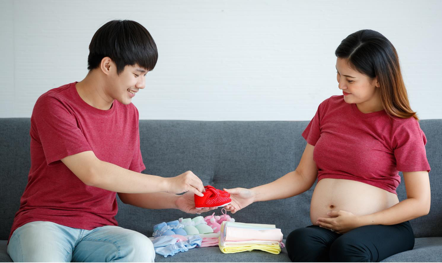 Gia đình trẻ và kế hoạch xây dựng tương lai - Ảnh 1.