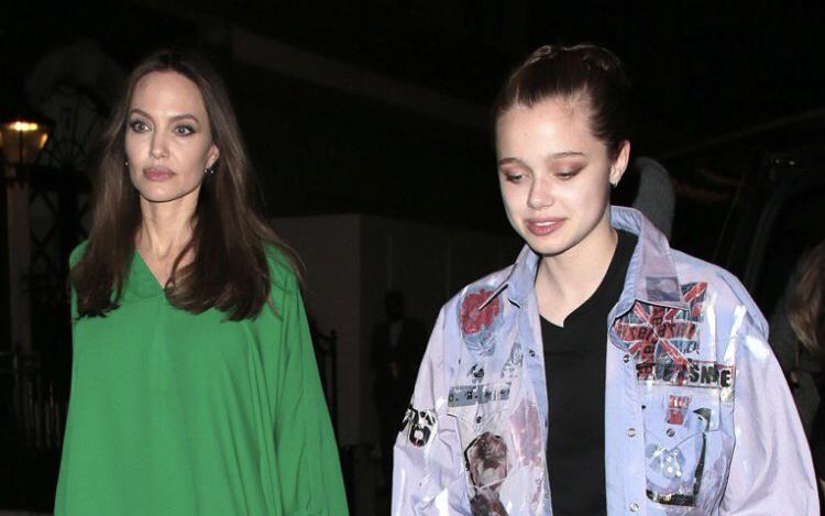 Shiloh - con gái Angelina Jolie tiếp tục chiếm "spotlight" của mẹ khi xuất hiện với nhan sắc "cực phẩm"