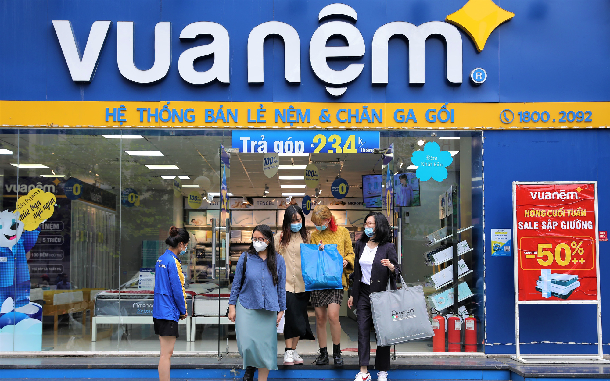 Vua Nệm &quot;chơi lớn&quot;: Xây hẳn cửa hàng 250m2 cho dân văn phòng nghỉ trưa với toàn chăn nệm &quot;xịn sò&quot; hết nấc