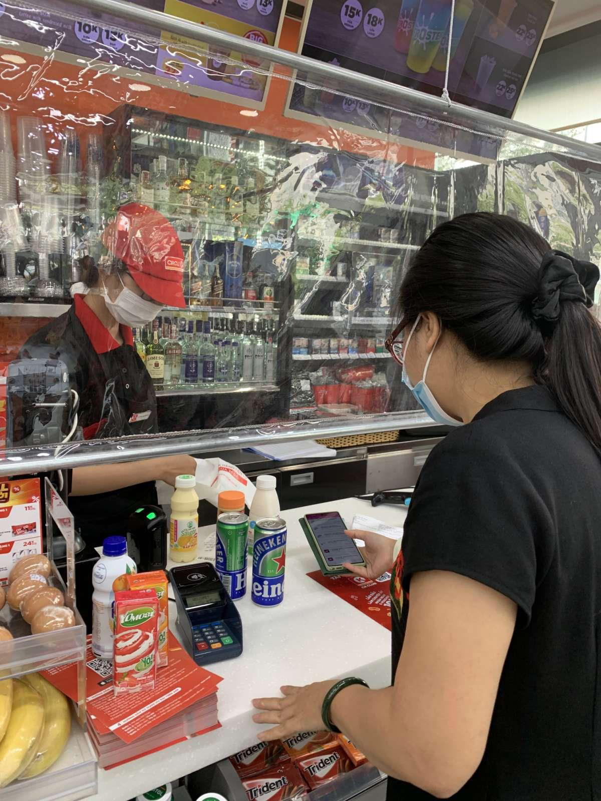 Chuyện của Thư - một ngày xuống phố ‘chanh sả’ dù túi… không có tiền - Ảnh 2.