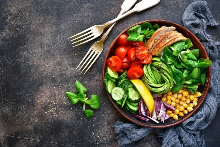 Sở hữu công thức chế biến các món Healthy Salad hấp dẫn đến từ Eric Vũ Cooking Class - Ảnh 1.