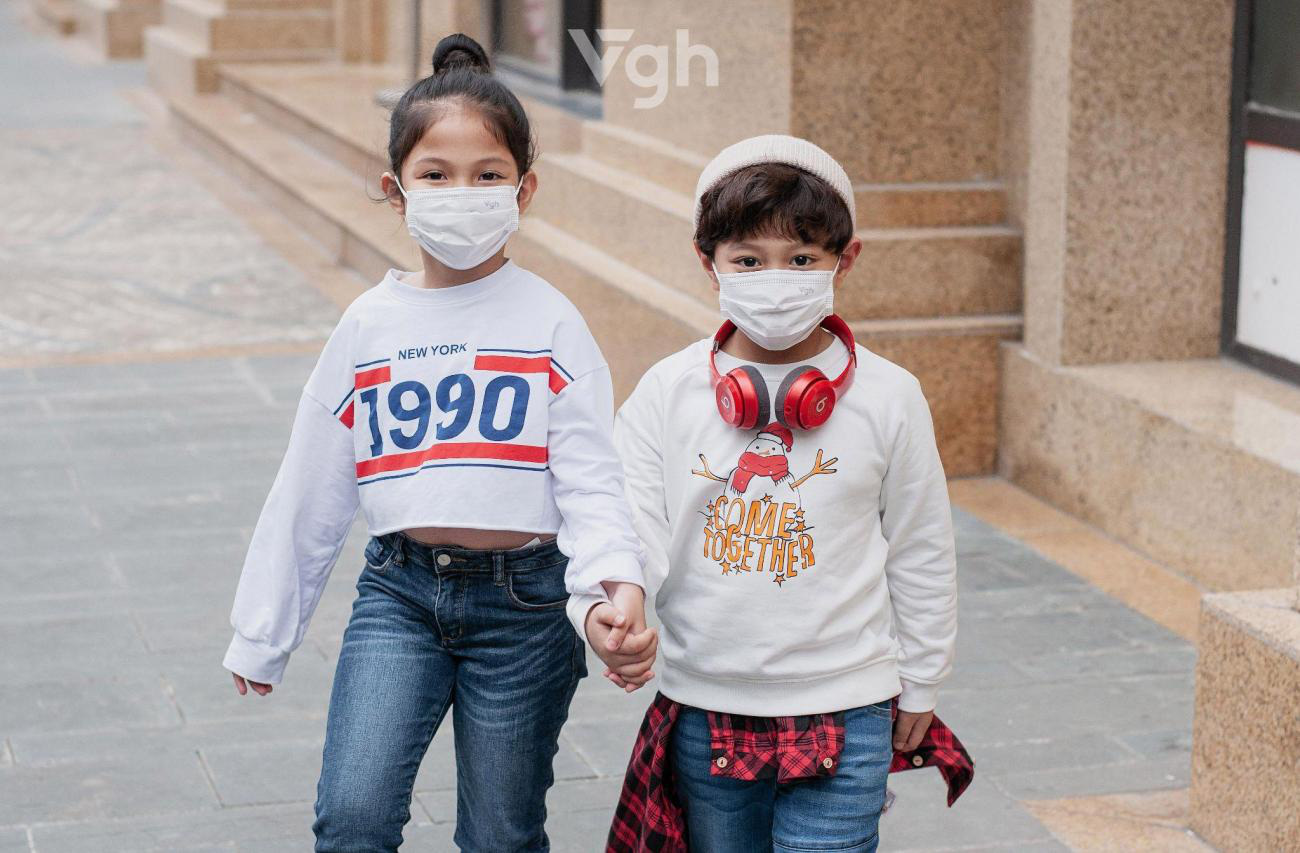 Những lưu ý quan trọng về lựa chọn khẩu trang dành cho mẹ bầu và bé - Ảnh 3.