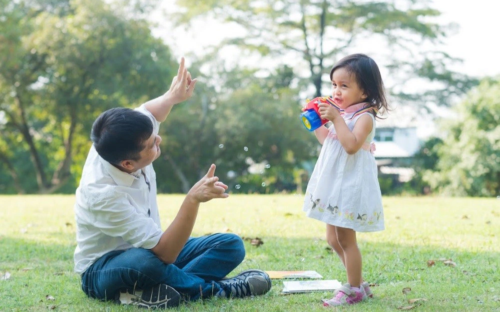 Nếu có con gái, bạn nhất định phải dạy con NÓI KHÔNG với 6 điều này, nhỏ thì tránh được cạm bẫy, lớn lên ắt hẳn thành công và hạnh phúc