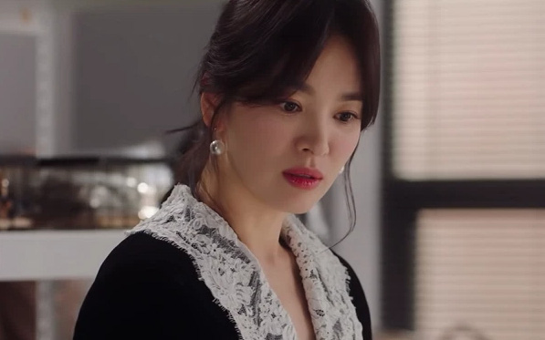 Now, We Are Breaking Up tập 6: Điên cuồng yêu đương, Song Hye Kyo không biết bạn bị tai nạn