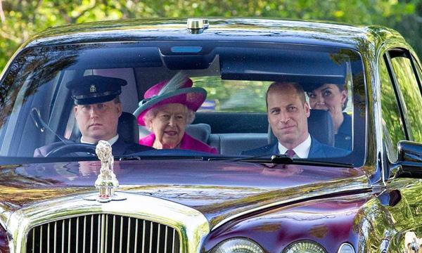 Nữ hoàng Anh công khai trao cho Công nương Kate hai ân sủng hiếm có khiến Meghan ôm "cục tức" trong lòng - Ảnh 3.