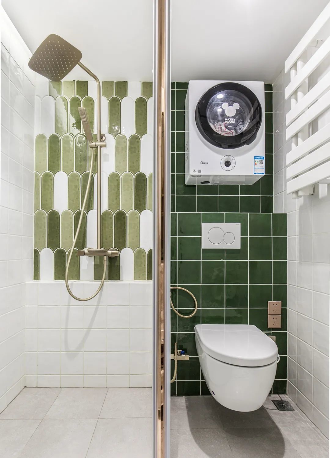 Pha trộn giữa hiện đại và hoài cổ, căn hộ 59 m2 đẹp mê ly với sắc xanh olive độc đáo - Ảnh 19.