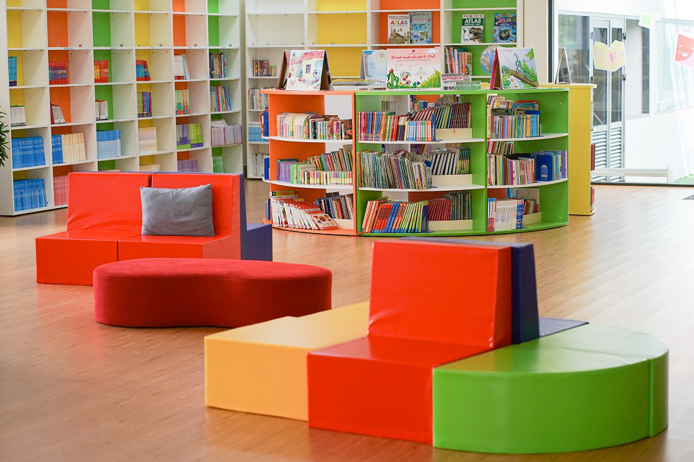 Khám phá môi trường đạt chuẩn Cambridge tại trường song ngữ quốc tế Royal School - Ảnh 2.