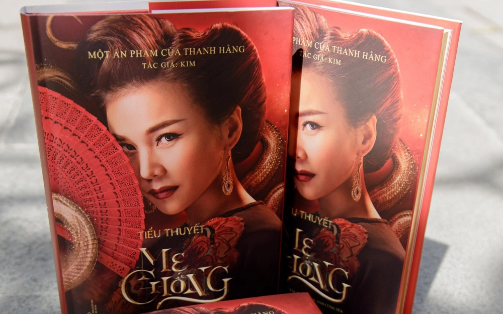 Sau 5 năm công chiếu "Mẹ chồng", Thanh Hằng bất ngờ cho ra mắt phiên bản tiểu thuyết cùng tên