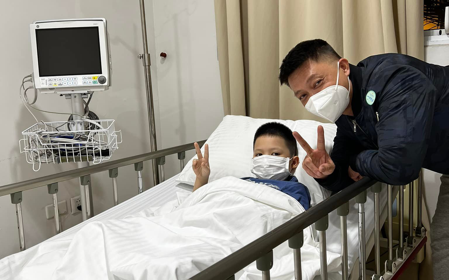 Con trai gặp sự cố nghiêm trọng, cách xử lý của BTV Quang Minh khiến ai cũng nể: 