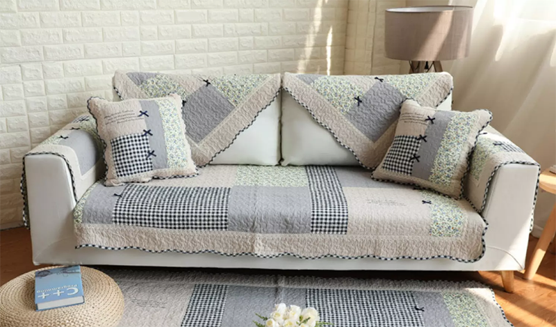 Cần gì phải tốn tiền mua mới khi chỉ cần dùng thảm phủ sofa giá 159k là đủ để trang hoàng phòng khách đón Tết  - Ảnh 18.