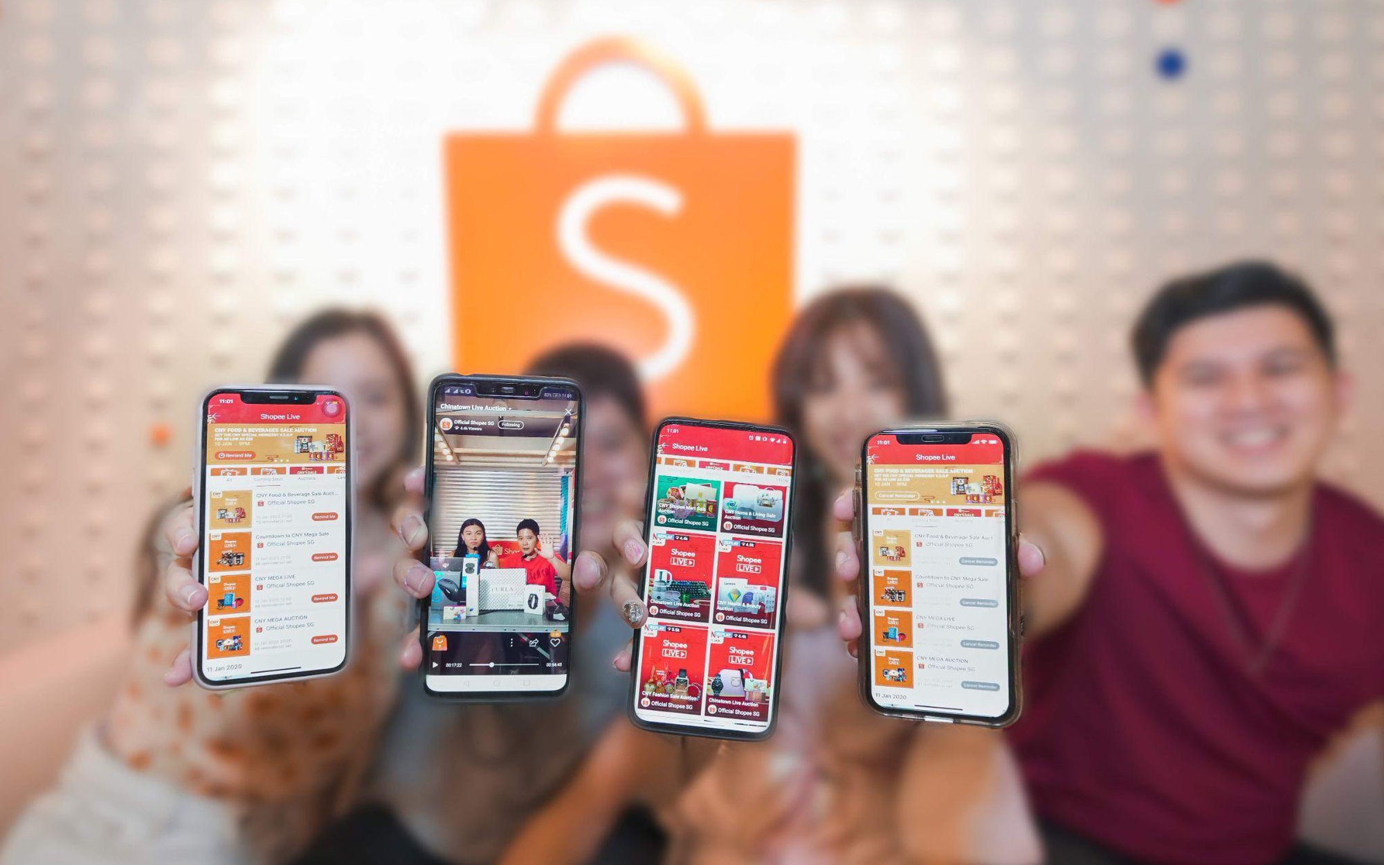 Người dùng tận hưởng đa dạng niềm vui mua sắm với Shopee 12.12 siêu sale sinh nhật