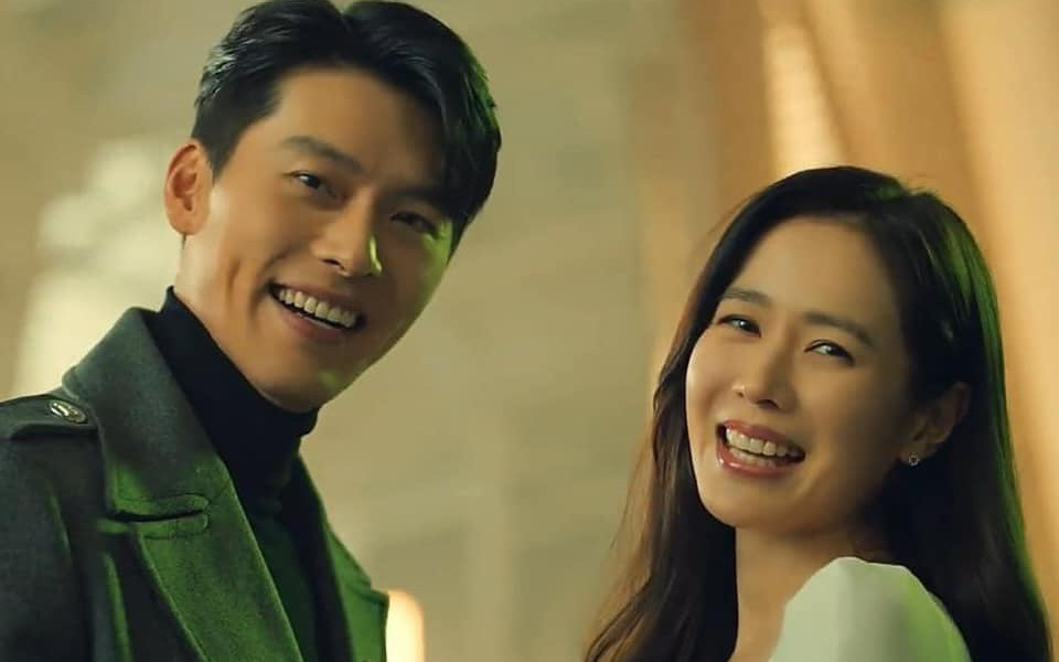 Hyun Bin - Son Ye Jin bị truyền thông xứ Hàn nghi ngờ đã âm thầm kết hôn, chẳng ai mới yêu nhau lại có hành động thân mật đến vậy!