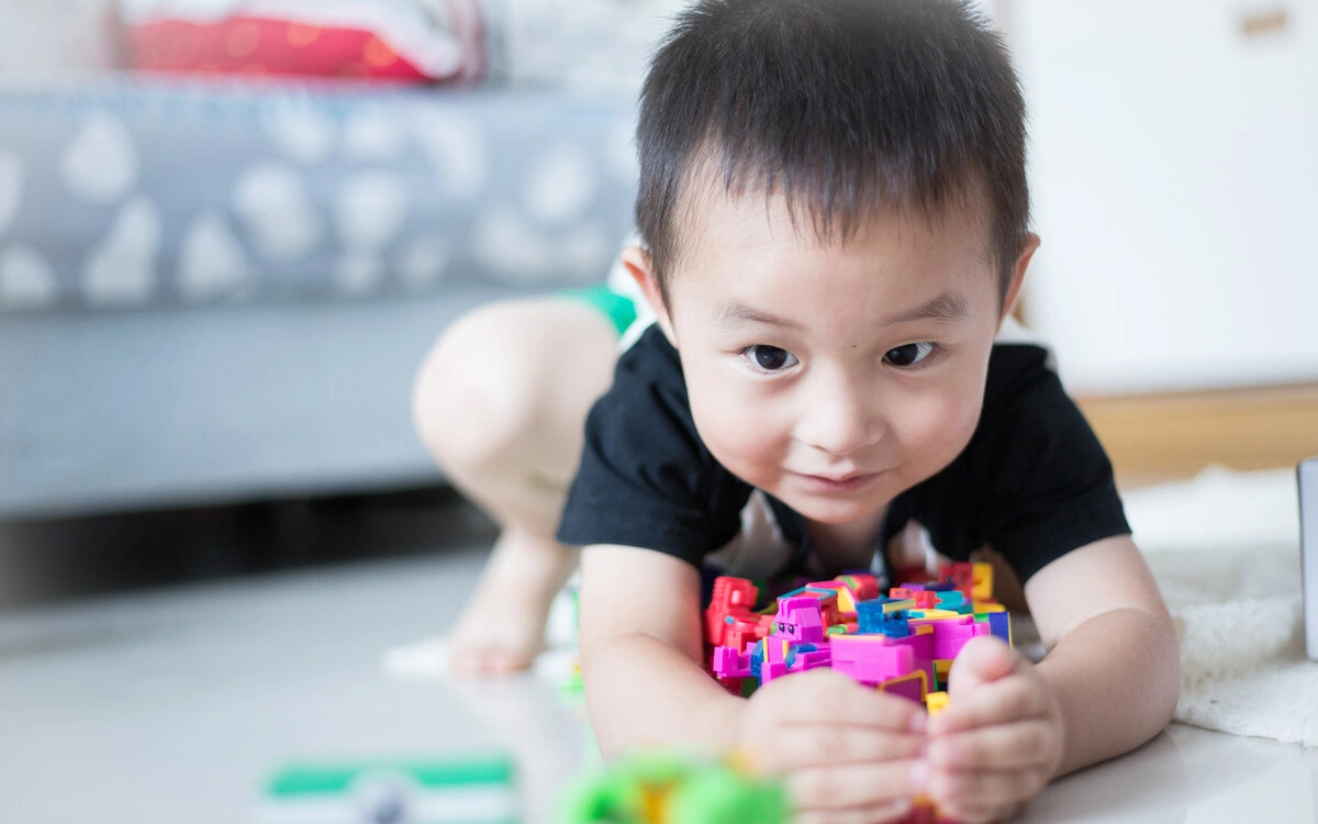 Nghiên cứu của ĐH Harvard: Càng mua nhiều đồ chơi càng khiến trí não trẻ kém phát triển