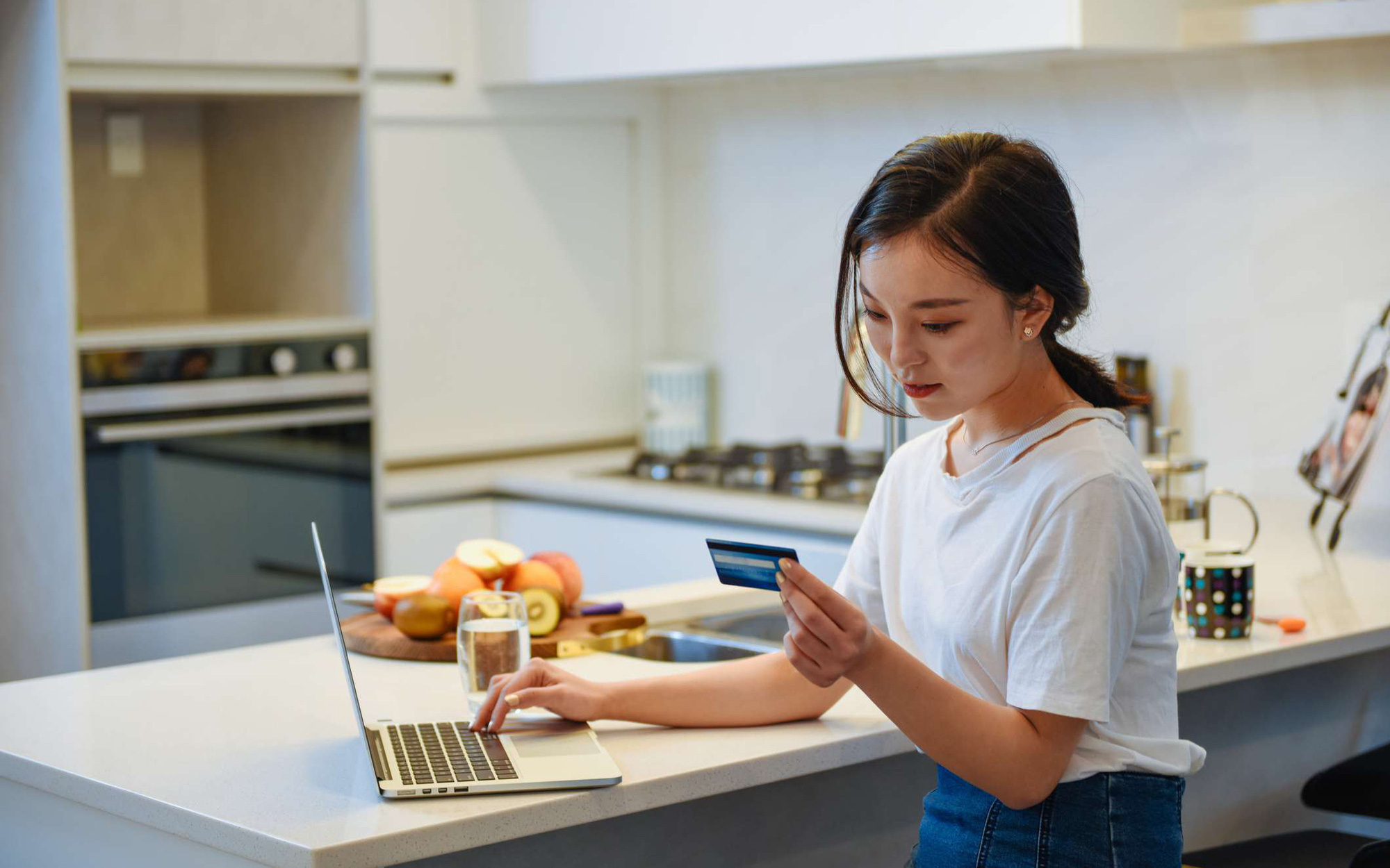 “Nữ tướng tài chính” trong nhà mà bỏ qua 3 bí kíp này trước khi “vung” tháng lương đầu tiên là quá sai!