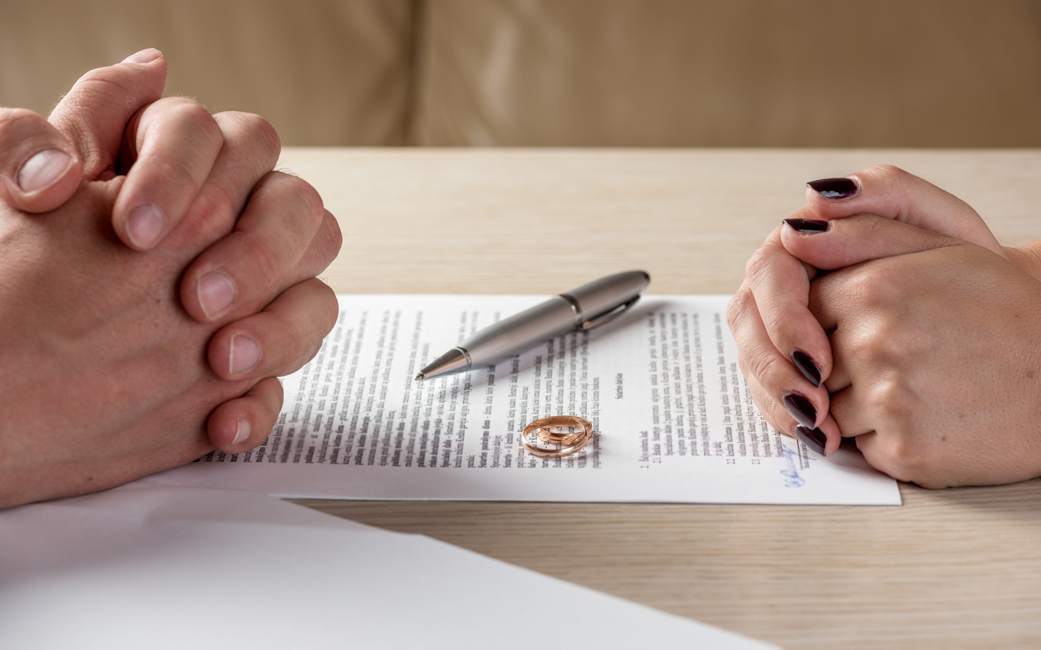 Chia tay chồng với hai bàn tay trắng, bà mẹ 47 tuổi chia sẻ cách tạo sự an toàn về tài chính sau khi ly hôn