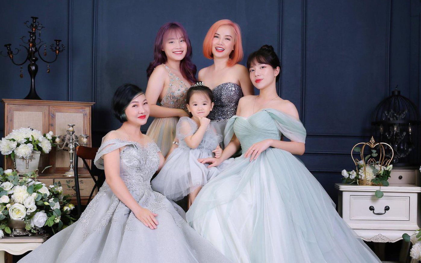 Trò chuyện với nữ diễn viên kết hôn nhiều nhất showbiz Việt: Trong phim và ngoài đời có điểm tương đồng, dạy 3 con cùng mẹ khác cha cực khéo léo