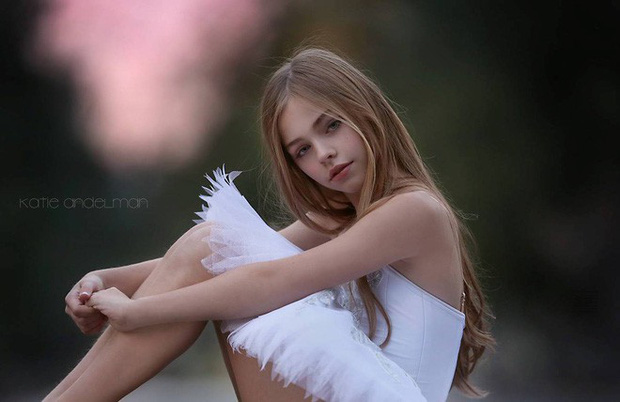 Cô bé đẹp "không góc chết" từng được coi là một trong 5 bé gái xinh nhất thế giới, lớn lên lọt top "100 gương mặt đẹp nhất hành tinh" giờ ra sao? - Ảnh 2.