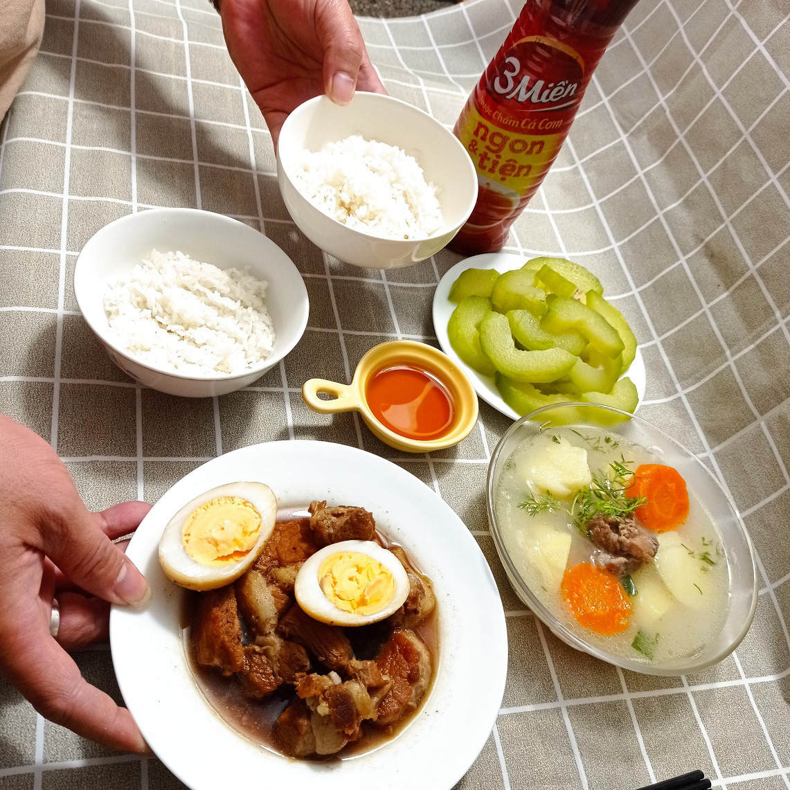 Cùng 3 Miền, đôi tay đàn ông đâu chỉ làm việc nặng mà còn có thể nấu những món ăn yêu thương - Ảnh 4.